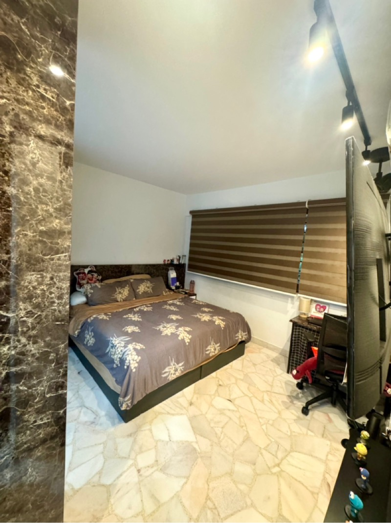 SERANGOON NTH AVE 4 10