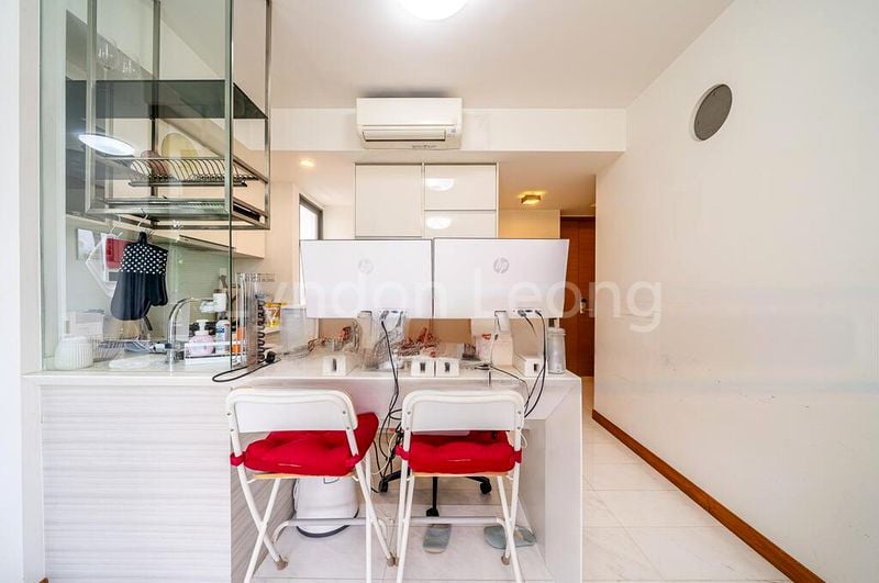 THE SHORE RESIDENCES 10