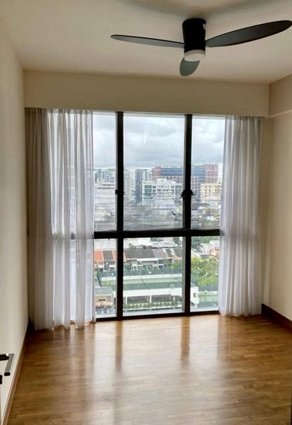 THE SHORE RESIDENCES 4