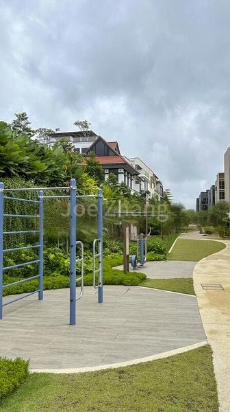 THE WATERGARDENS AT CANBERRA 3