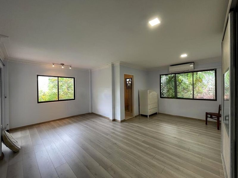 SUMMERLEA GREEN 9
