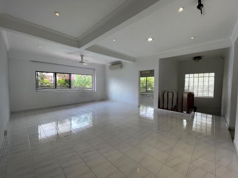 SUMMERLEA GREEN 8