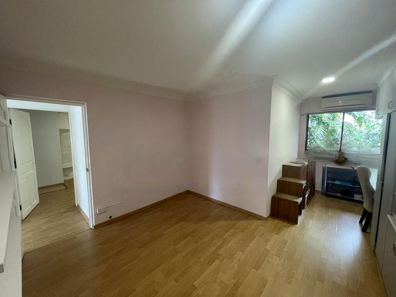 SUMMERLEA GREEN 11