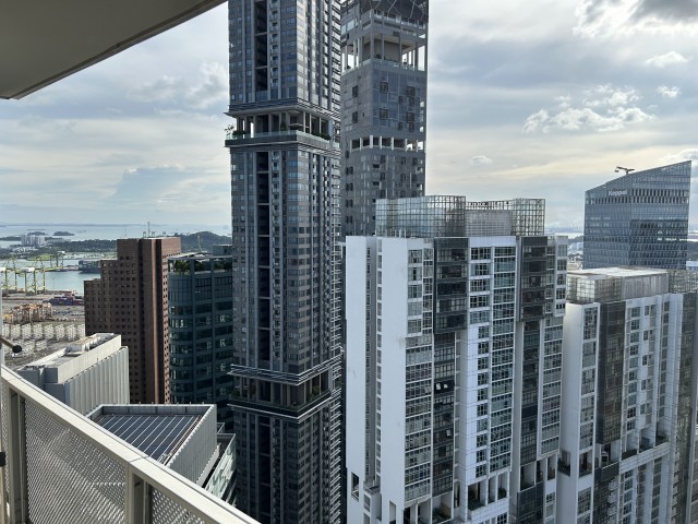 INTERNATIONAL PLAZA 16