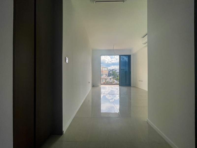 THE WATERGARDENS AT CANBERRA 17