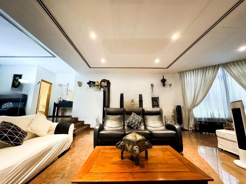 MANHATTAN MANSIONS 13