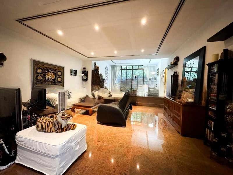 MANHATTAN MANSIONS 15