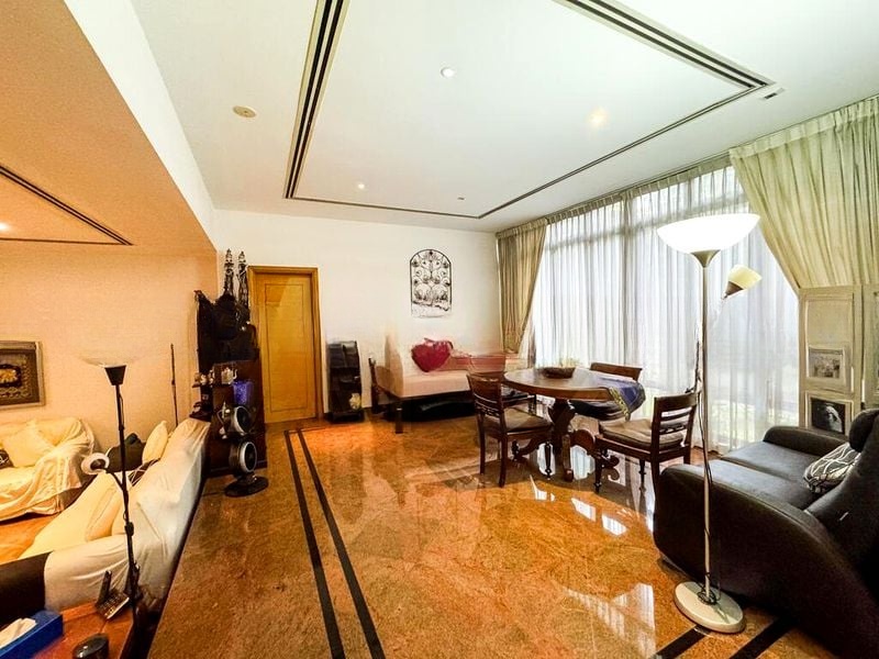 MANHATTAN MANSIONS 8