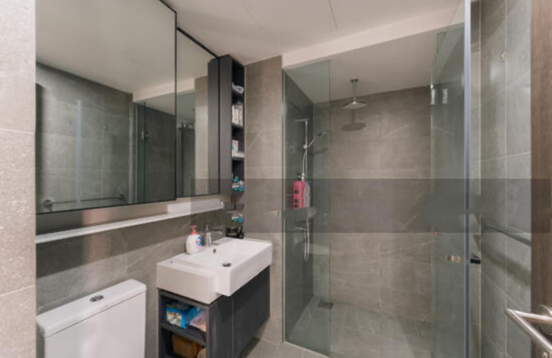 RIVERFRONT RESIDENCES 14