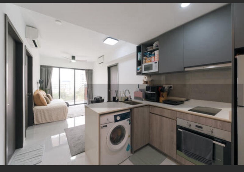 RIVERFRONT RESIDENCES 3