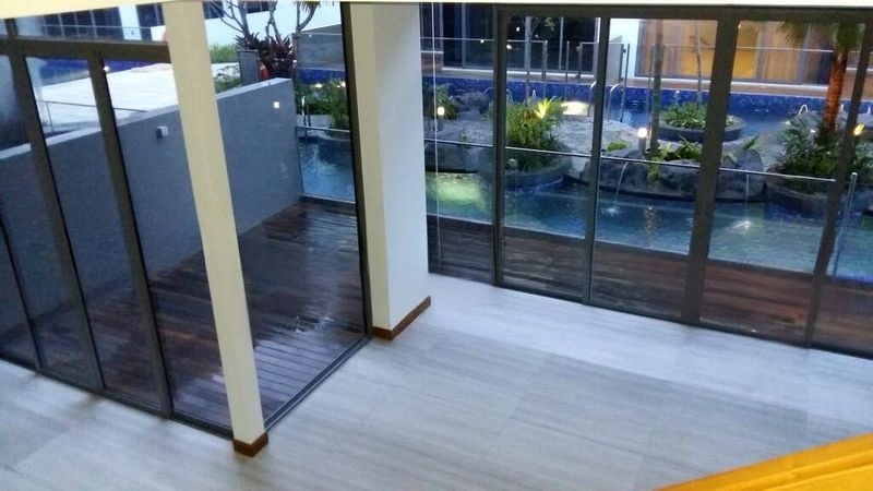THE SEAWIND 11