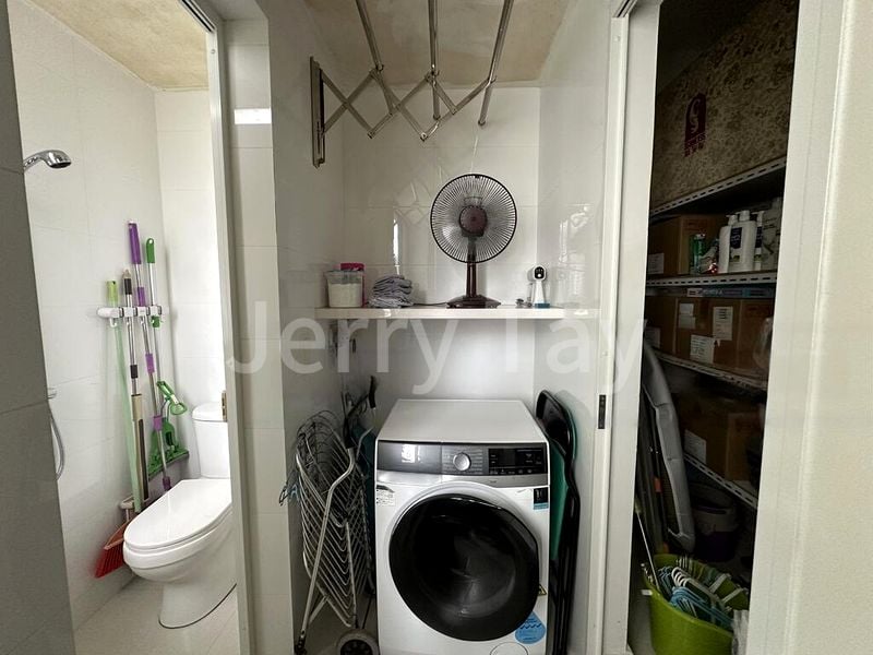 BOATHOUSE RESIDENCES 11