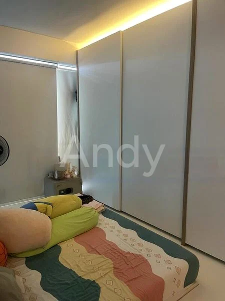 ESPARINA RESIDENCES 6