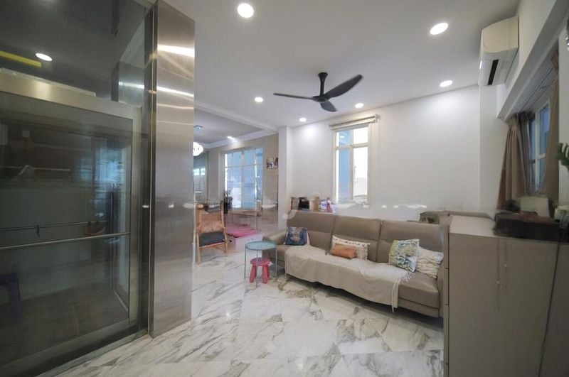 HOLLAND GROVE 6