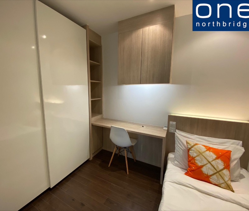 HIGH STREET CENTRE 11