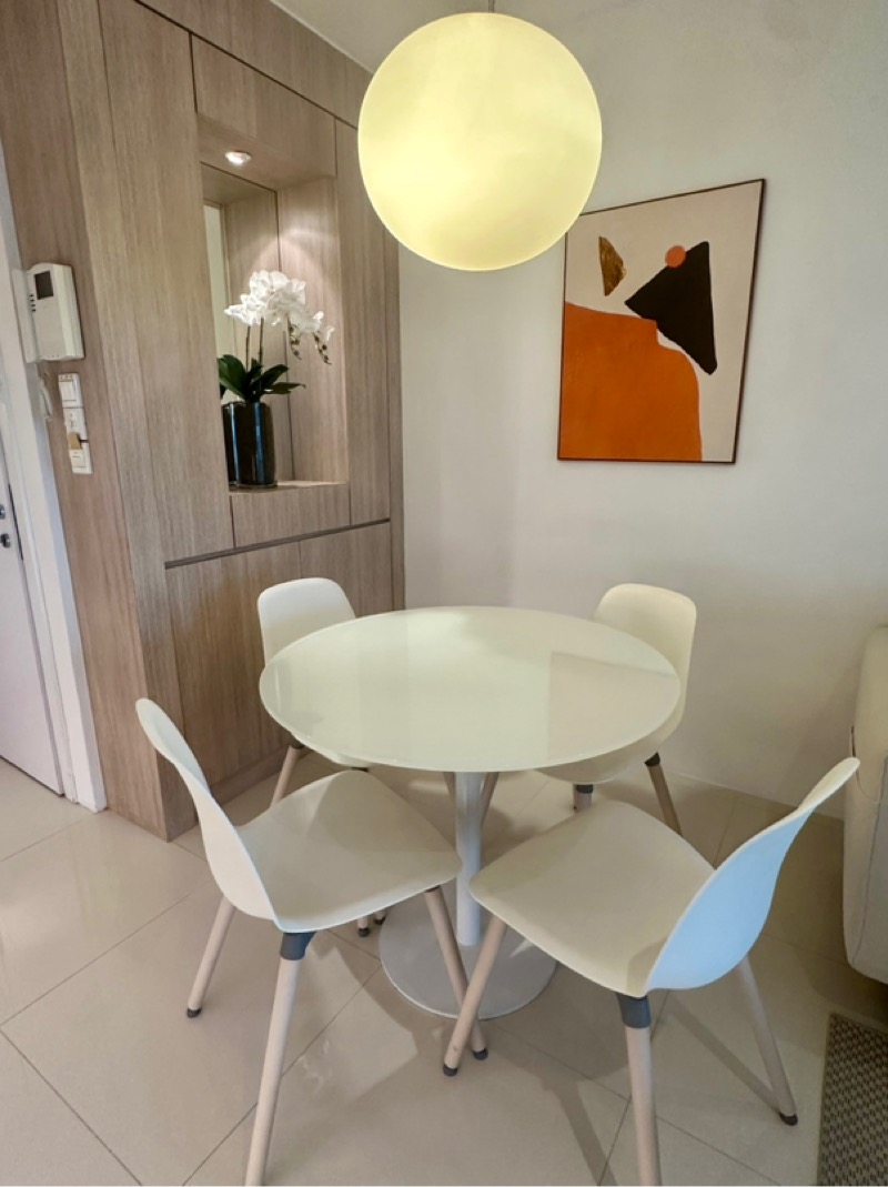 HIGH STREET CENTRE 24