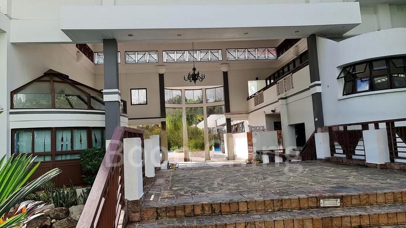 ORCHID PARK CONDOMINIUM 4