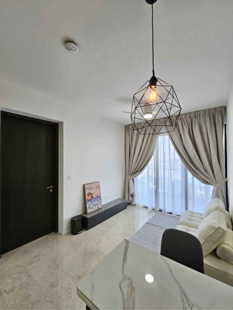 AVENUE SOUTH RESIDENCE 7