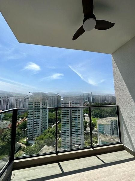 AVENUE SOUTH RESIDENCE 8