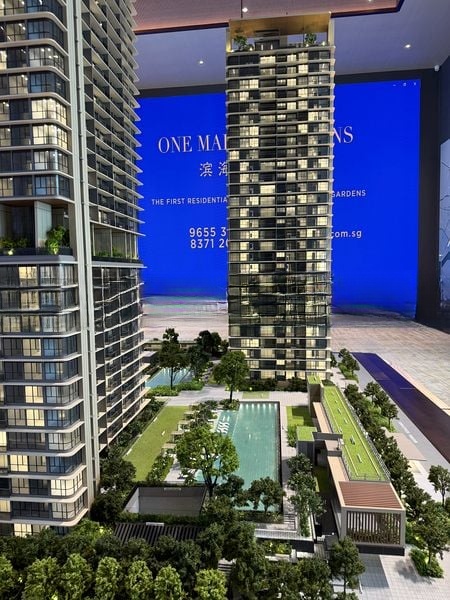 ONE MARINA GARDENS 6