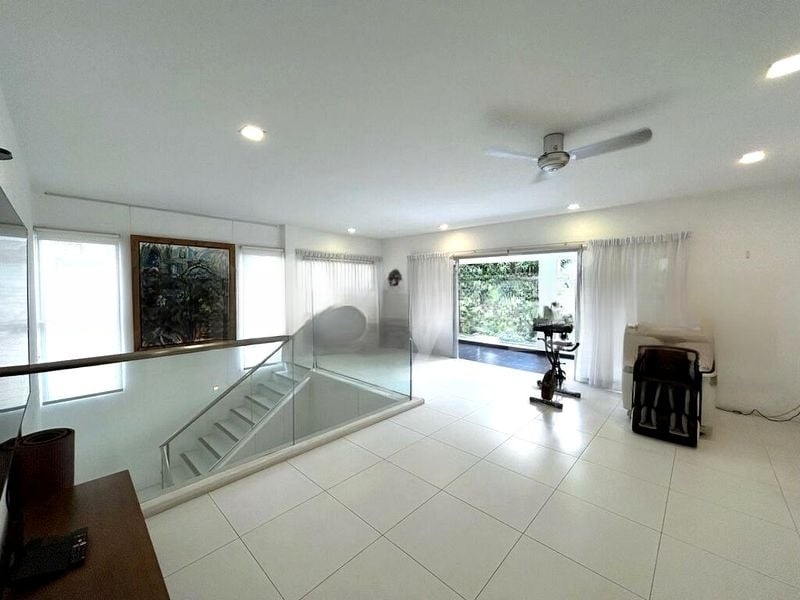 GERALD RESIDENCE 6