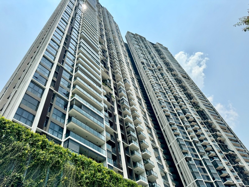 AVENUE SOUTH RESIDENCE 8