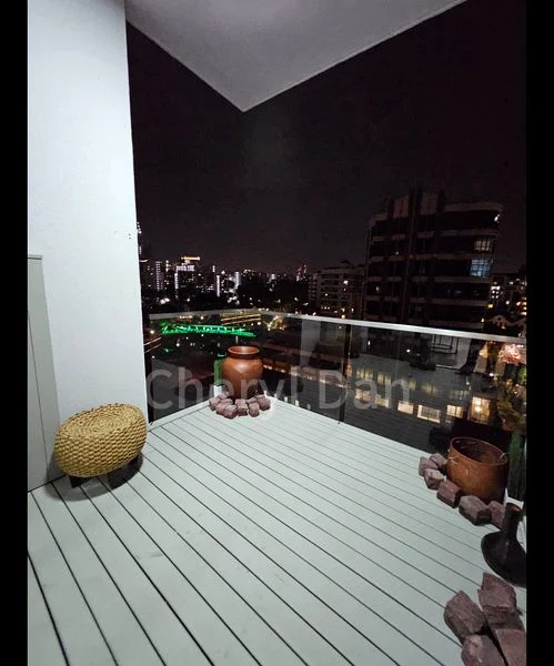 THE PIER AT ROBERTSON 11