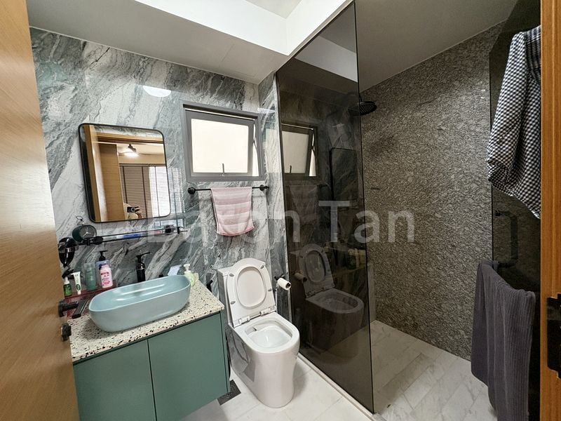 THE SHORE RESIDENCES 8