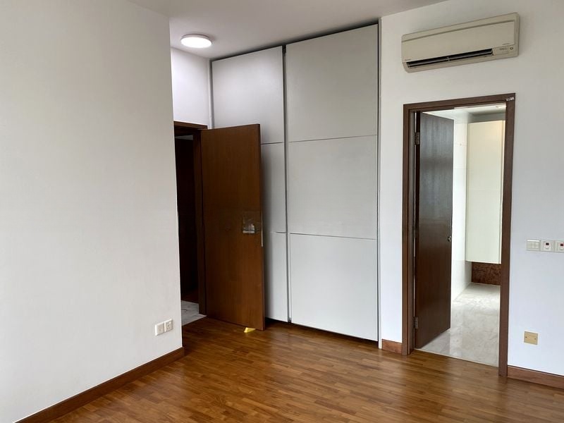 BELMOND GREEN 8