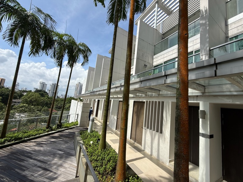 THE ROCHESTER RESIDENCES 13