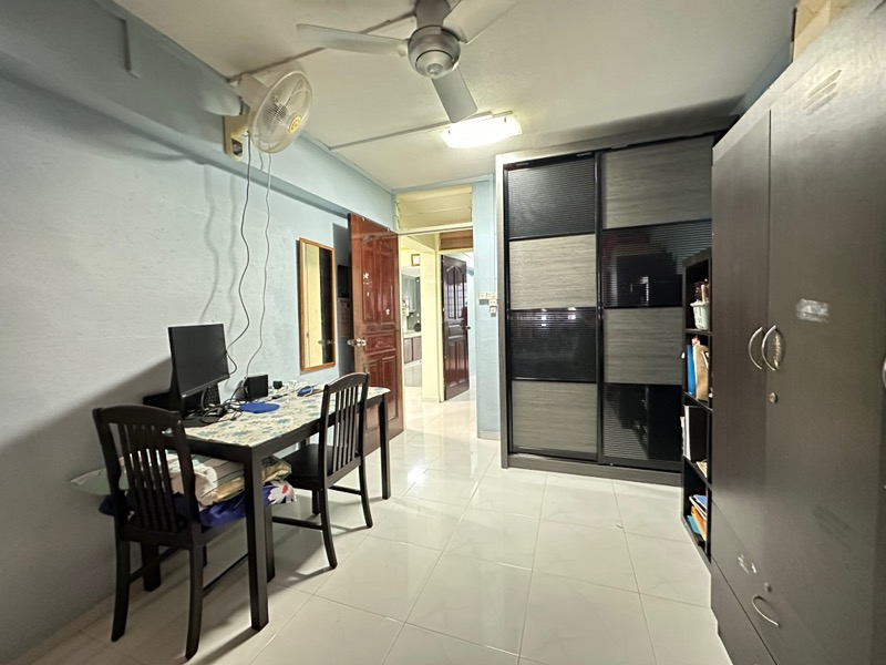 ANG MO KIO AVE 10 10