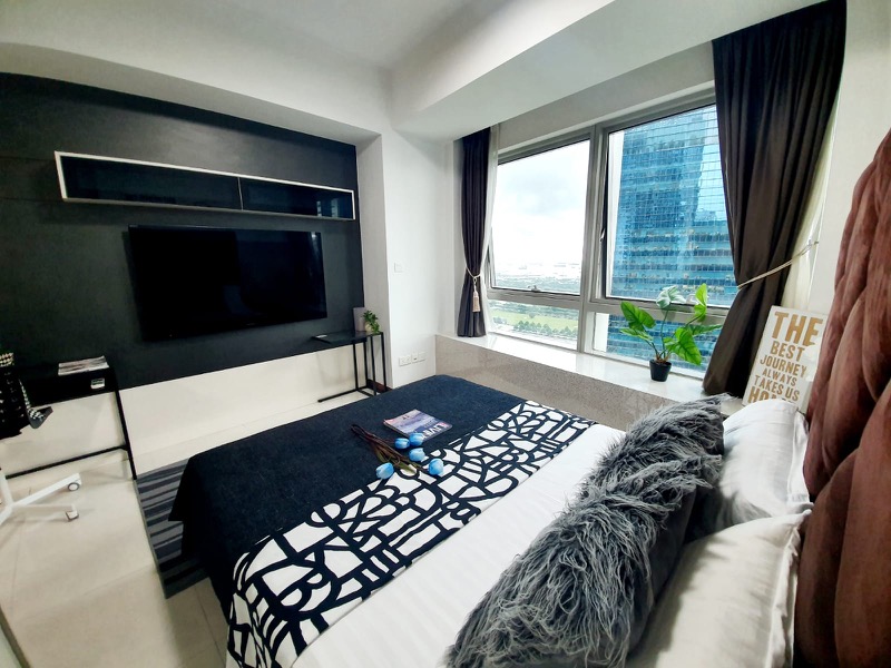 THE SAIL @ MARINA BAY 32