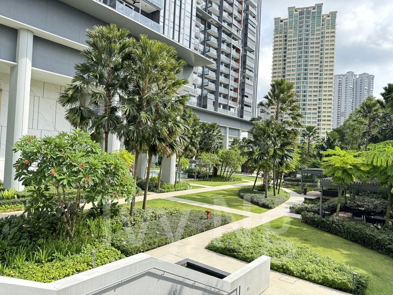 STIRLING RESIDENCES 5