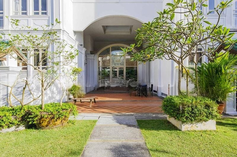 LOTUS AT JOO CHIAT 15