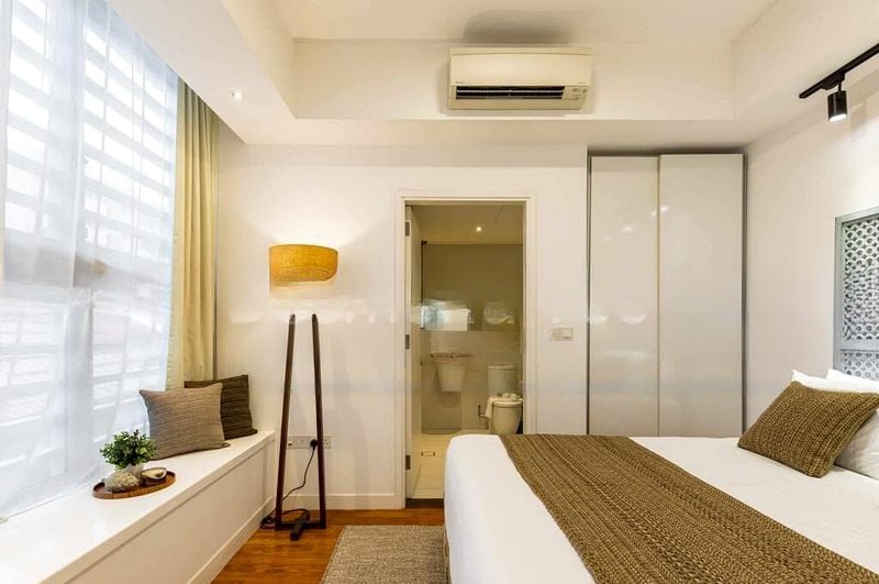 LOTUS AT JOO CHIAT 9