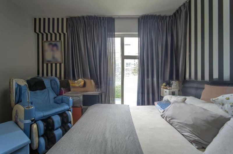 DAHLIA PARK CONDOMINIUM 7