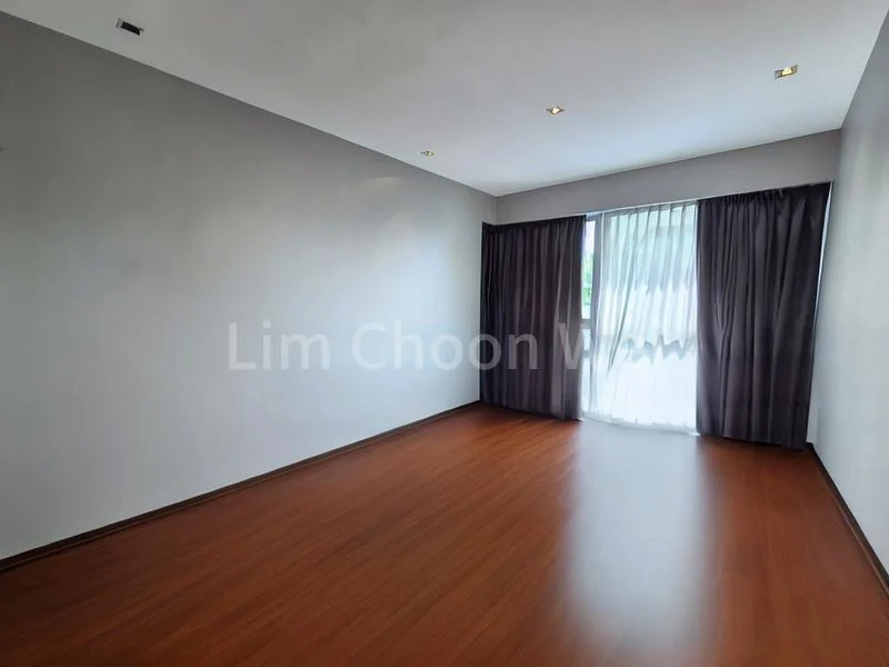 THE SERENADE @ HOLLAND 2