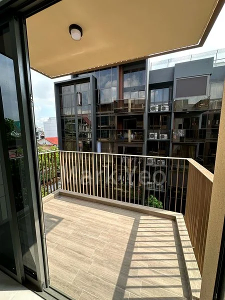 THE WATERGARDENS AT CANBERRA 14