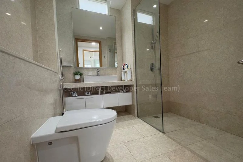 THE LINE @ TANJONG RHU 4