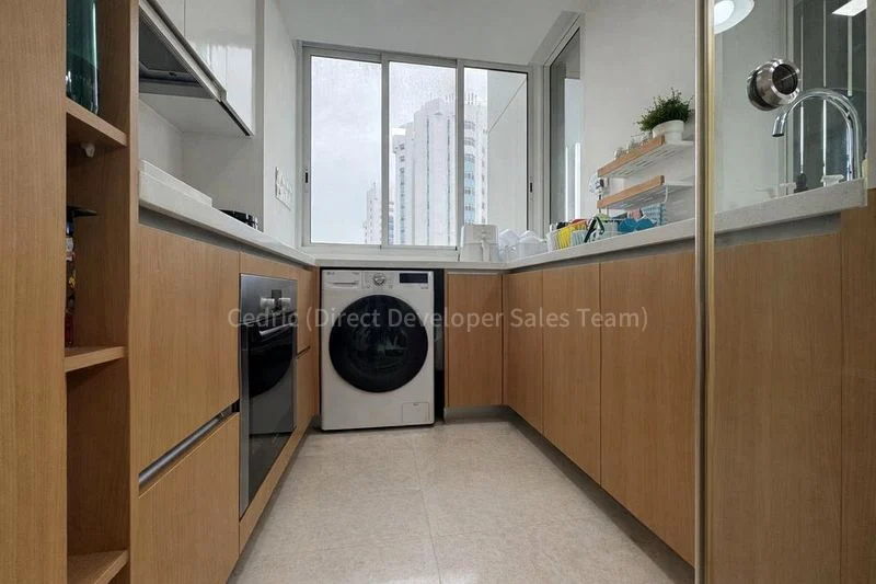 THE LINE @ TANJONG RHU 12