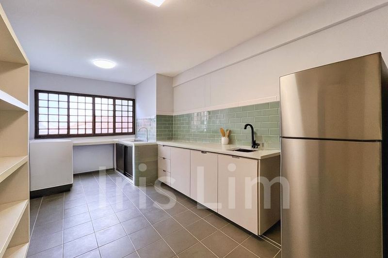 JURONG EAST ST 32 13