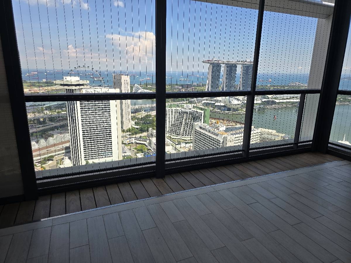 SOUTH BEACH RESIDENCES 12