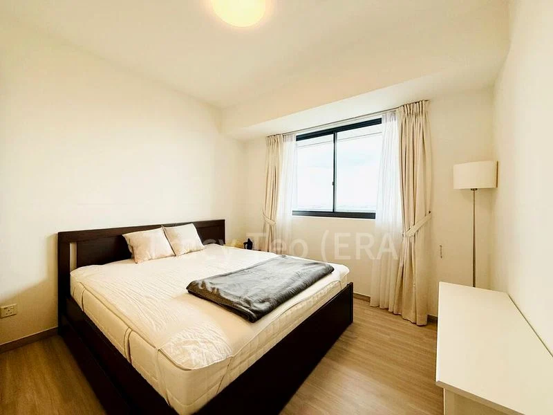 MARINA BAY RESIDENCES 12