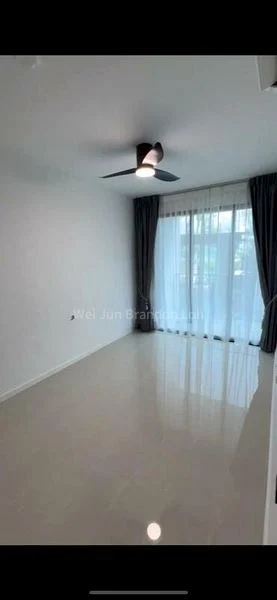 TREASURE AT TAMPINES 6