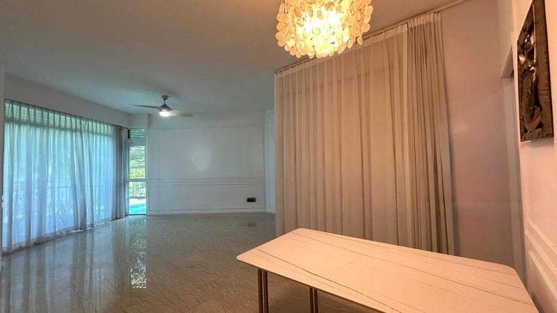 THE EDGEWATER 12
