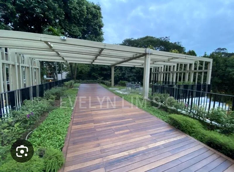 THE SEAFRONT ON MEYER 2