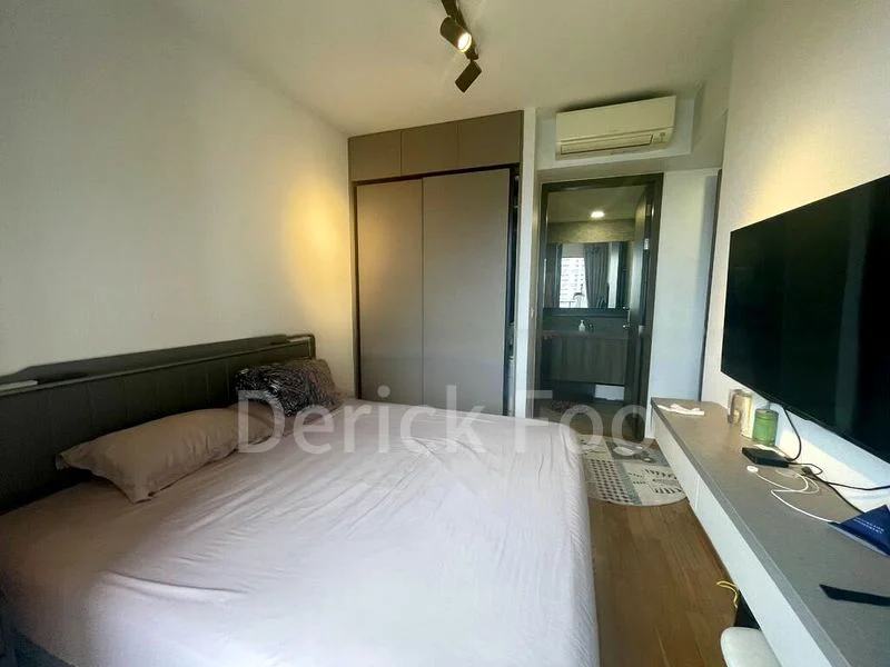 THE CLEMENT CANOPY 11