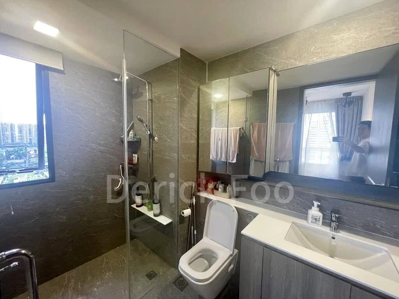 THE CLEMENT CANOPY 12