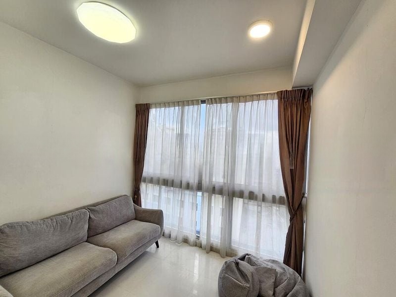 # 1 SUITES 9