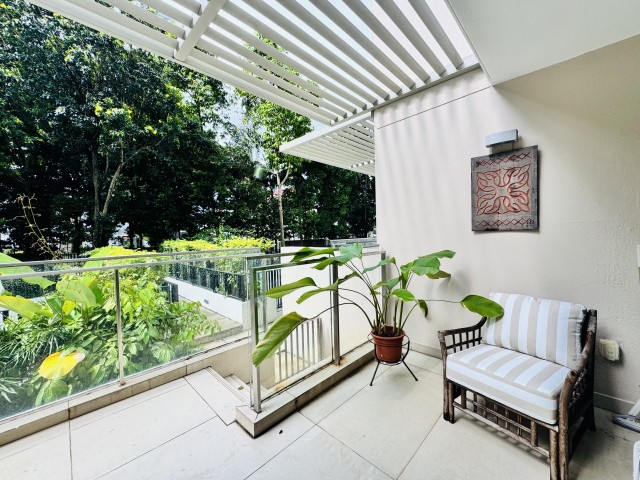 THE SEAFRONT ON MEYER 11